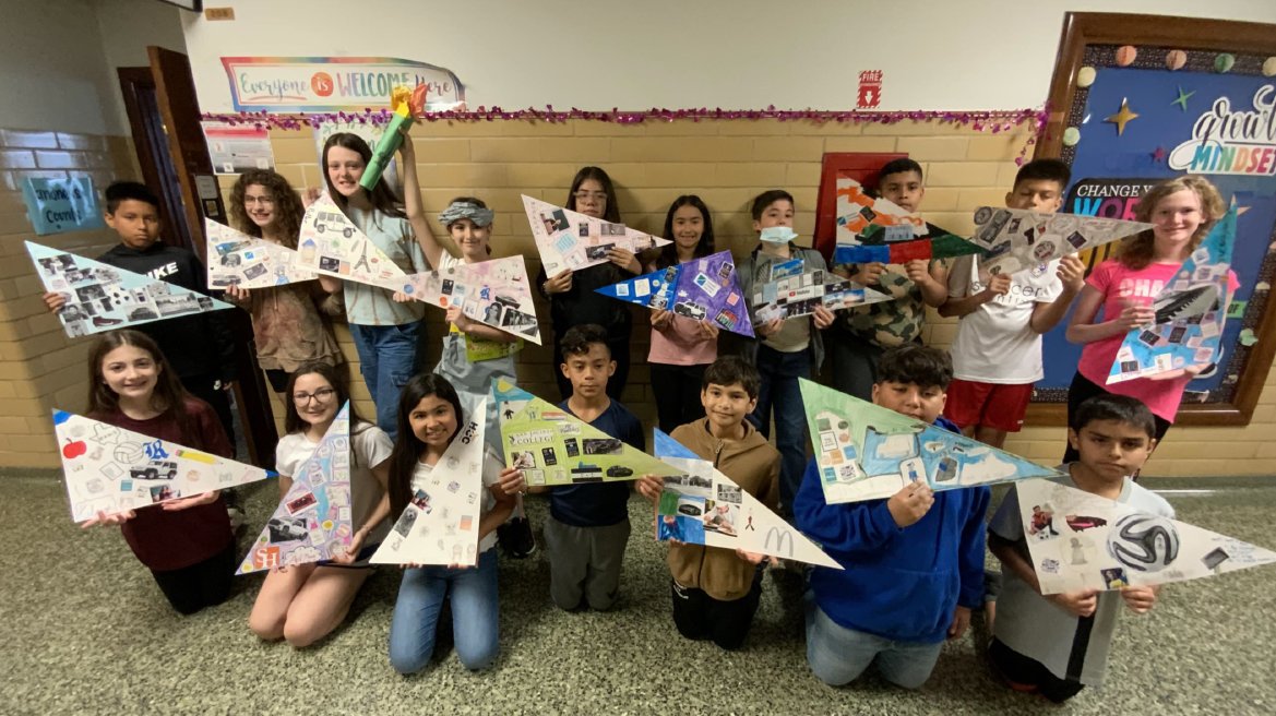 DPISD_DWE's tweet photo. Deer Park Education Foundation Shout Out! Avid Vision Board Grant was a success! https://t.co/zXnSX1BMIj