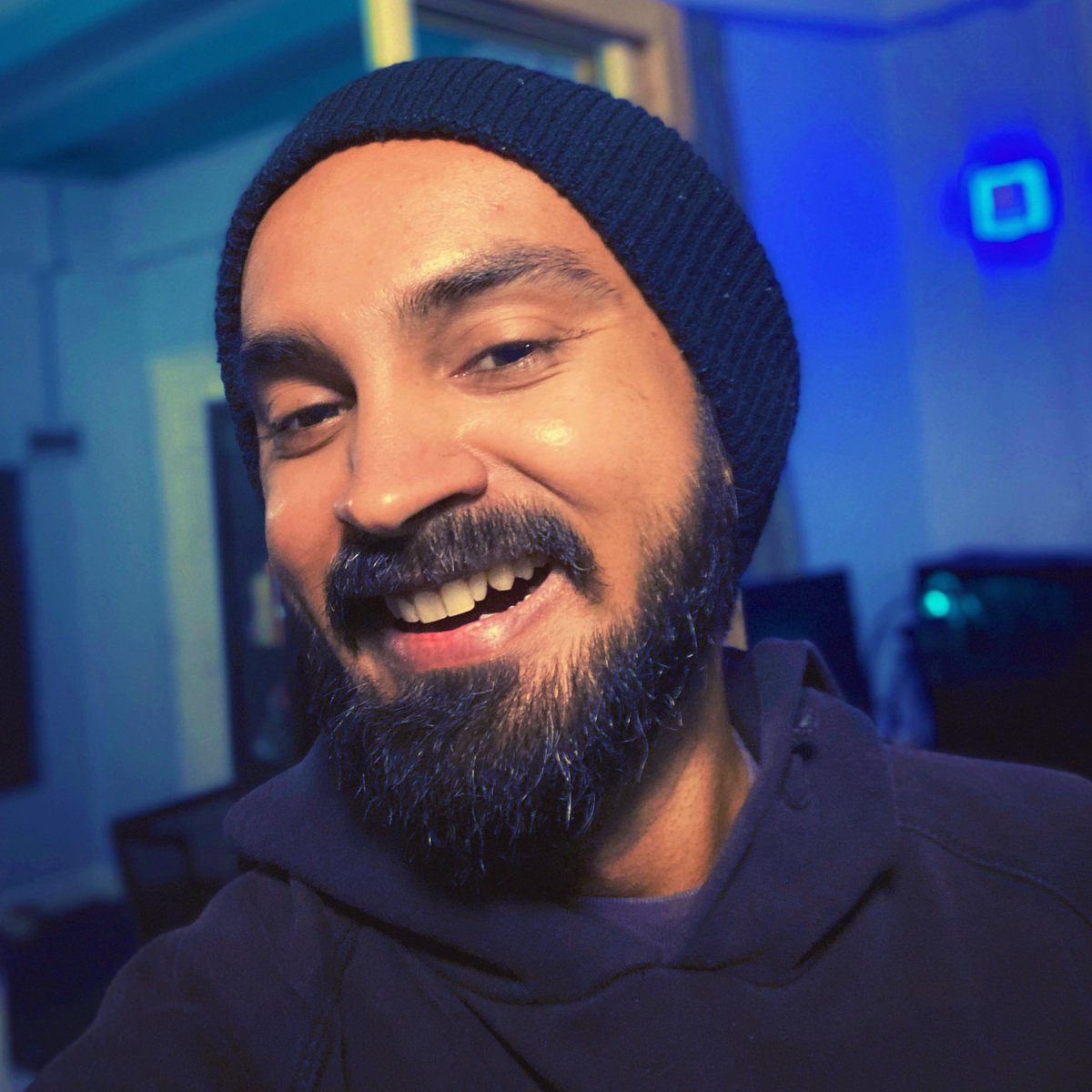 immats_'s tweet photo. Hello !!!👋🏽 #artvsartist

I’m a 3D Artist &amp; Animator from @theloopcraft currently working on @LittleIslandAdv https://t.co/lKjhm6LV35