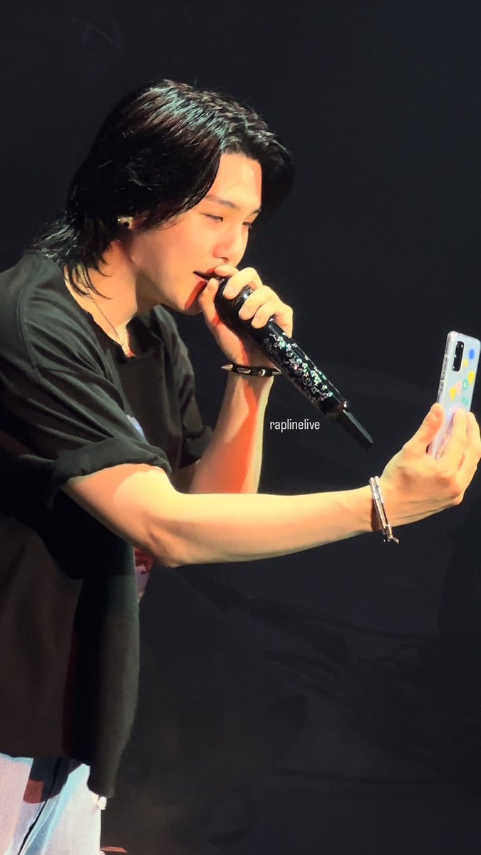 namginut's tweet photo. his goth little bracelet what the fuck https://t.co/Tx5ytNS5jN