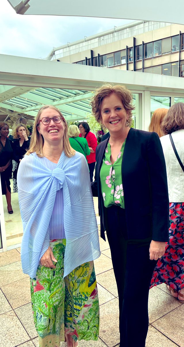 MennaRawlings's tweet photo. Delighted to attend the #Coronation cocktail organised by the British Community Committee, which brings together over 100 British charities and associations across France, partnering with @UKinFrance to support vulnerable 🇬🇧 nationals. 

Keep up all the amazing work you do! 🇬🇧🇫🇷 https://t.co/UOv5ZbhoI5