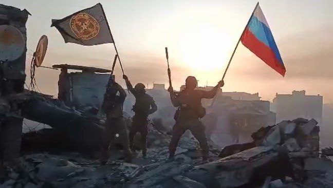 KAEFR_'s tweet photo. @IAPonomarenko meanwhile 🤣 celebrating ACTUAL VICTORY in Артёмовск 🤣🤣 Слава России)) https://t.co/56EesYcBxj