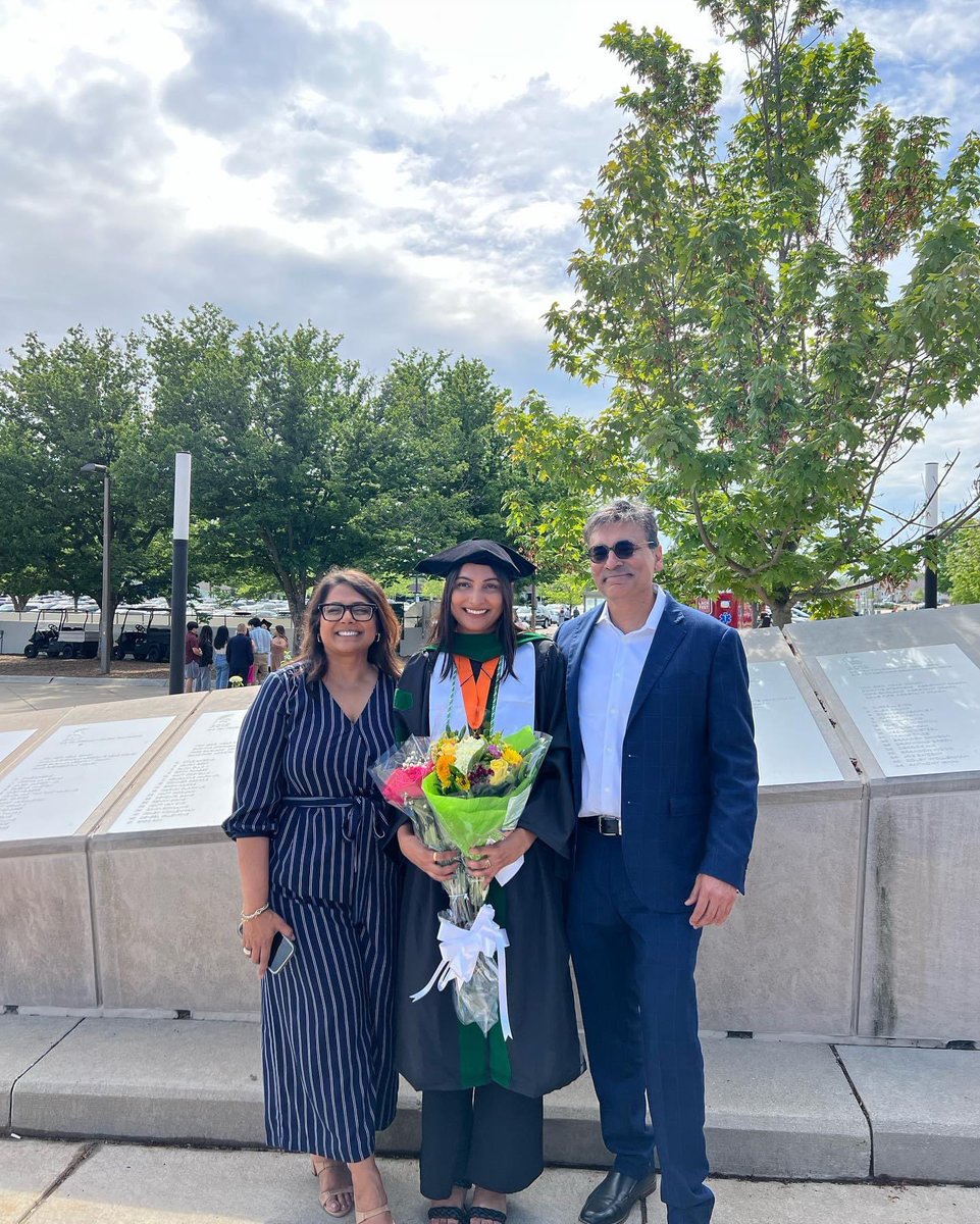 _Sejal_Mehta's tweet photo. Introducing Dr. Sejal Mehta, M.D. 😱🥳 @MSUMD #spartanmd https://t.co/0ViJCDhJZy