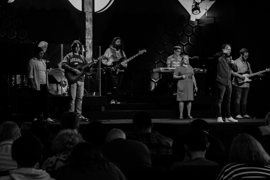 calcallender's tweet photo. Praising with all our hearts! 🎶🙌 Our worship team led us in a powerful time of worship this Sunday. Let's continue to lift our voices and hearts in praise throughout the week. Join us for our next service! #WorshipTeam #PraiseAndWorship https://t.co/2RHsPUFjas https://t.co/z9rwSF1o7e