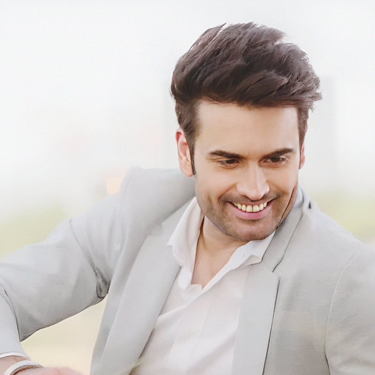 These days he is dazzlingly gracing our screens   with his insanely fantabulous performance.. his infectious smile and everything incredible of Vivian Dsena as Sartaj 🫶❤️
Sartaj is such a sweetheart ! 😍💖
<a href="/VivianDsena01/">Vivian Dsena</a>
#VivianDsena 
#Sartaj 
#Udaariyan