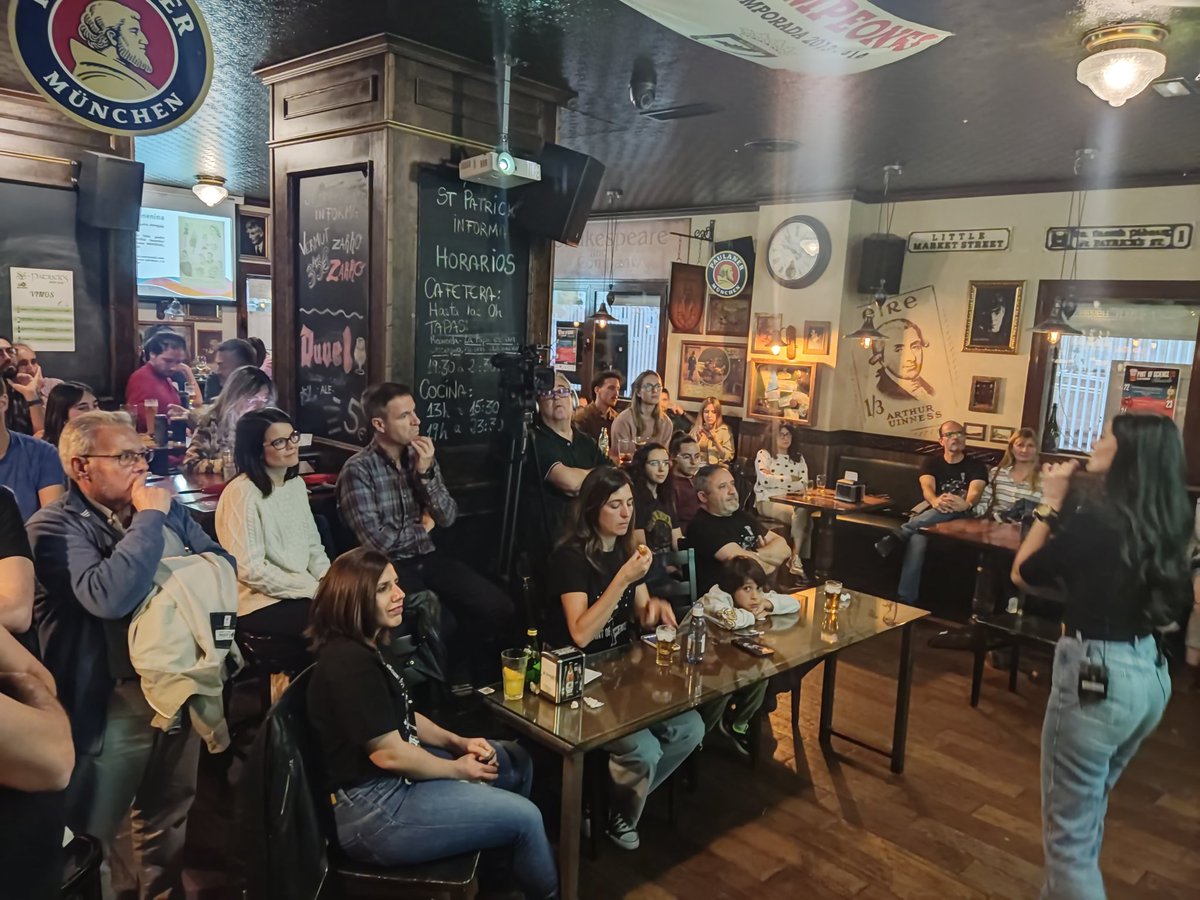 Fran_Jareno's tweet image. Segunda ponencia del día con #CarmenGuillen sobre la represión femenina y sexual en el franquismo.
@pintofscienceES #Pint23ES #Pint23ALB
@UCLMdivulga @uclm_es @ivarea @najera2000 @ana__escribano @CarmenM_Leon @CEstefaniaC
