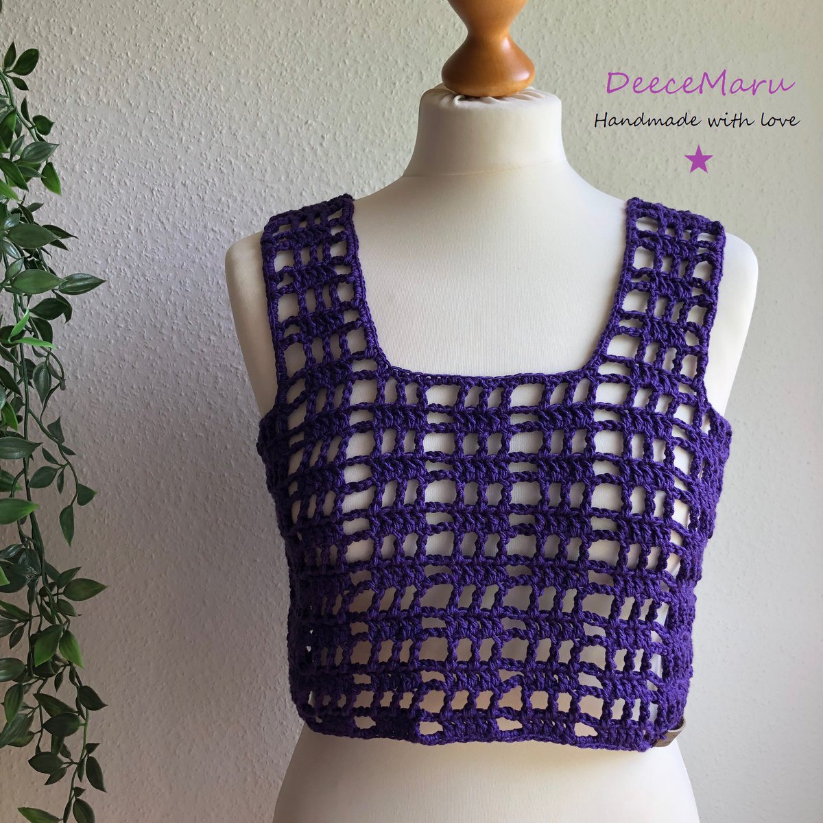 DeeceMaru's tweet photo. I’m usually all about the bold and bright and colourful, so my latest items may seem a bit basic until you imagine the many ways they could be styled in… 🤎💜

Only 2 available. Shop link in bio. 

#crochet #smallshop #etsy #handmade https://t.co/dW3qNjLJFZ