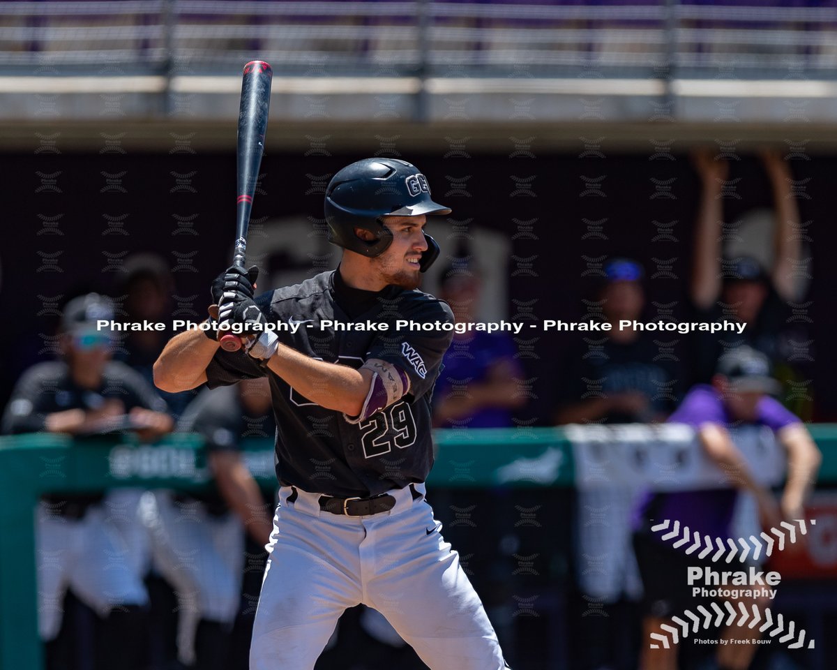 Phrake Photography tweet media