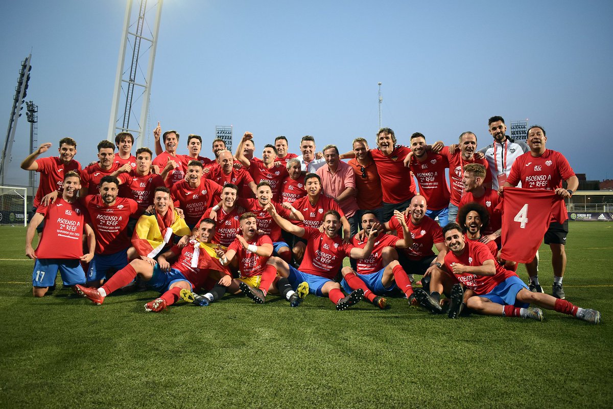 🔙 Hoy, hace un año

21:23h ⏰, esa es la hora

Es la hora en la que ascendimos a Segunda Federación 🤩🤩

Un recuerdo para la historia ❤️💙⚔️