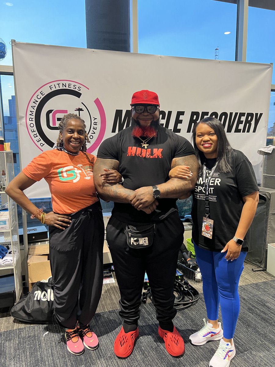 grayfittraining's tweet photo. Let the smiles create sunshine in your day!
#musclerecovery #DaHulk #Jamberbasketball https://t.co/y1DlU9fXGY