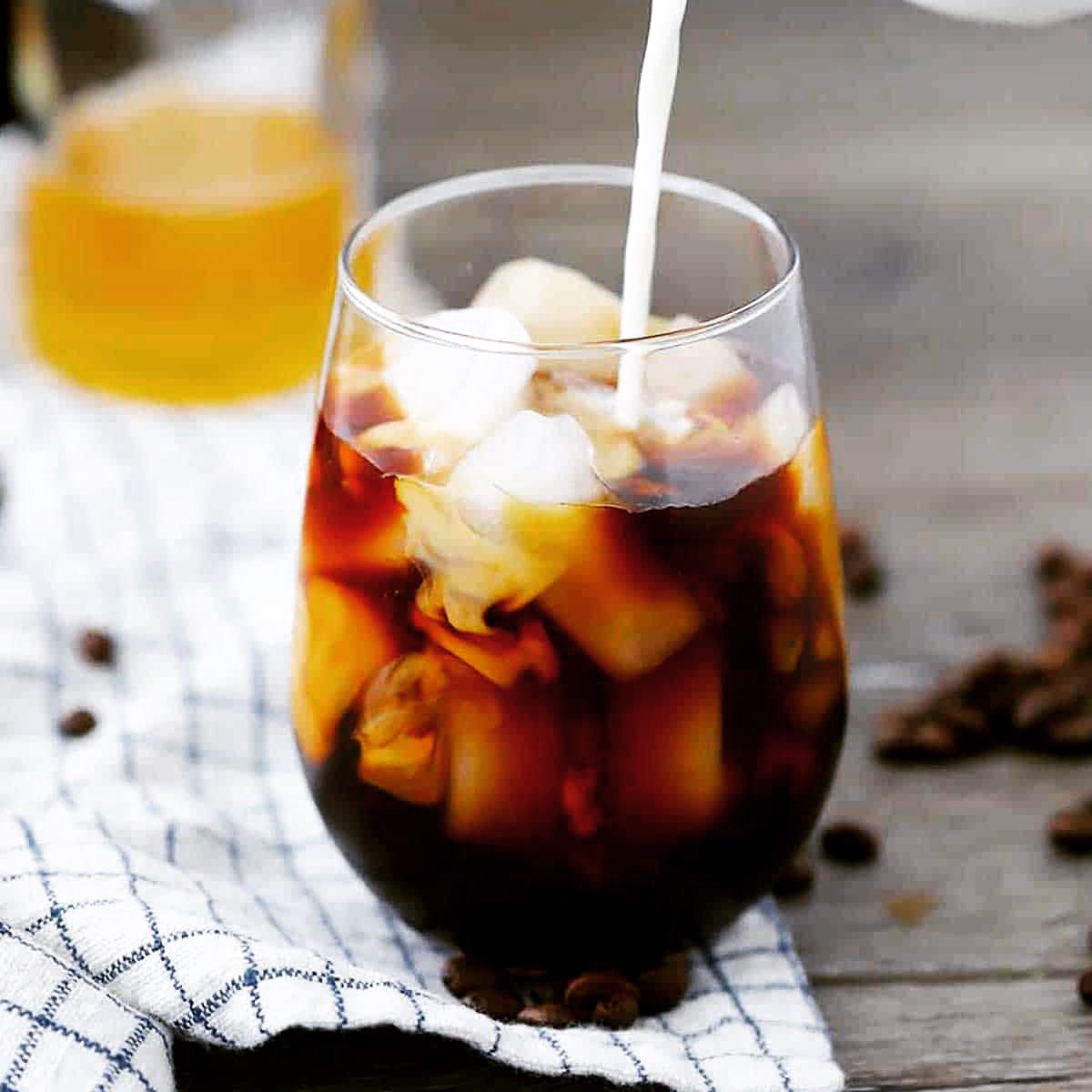GCoastRoasters's tweet photo. Something cool is brewing #coldbrewcoffee #coldrew #ghanasfinestcoffee #madeinghana #coffeelover #coffeetime #iced #coffeeshop #goldcoastroasters #ghana #coffeeinghana #gcrcoffee #coffee https://t.co/j4r9XQqJaB