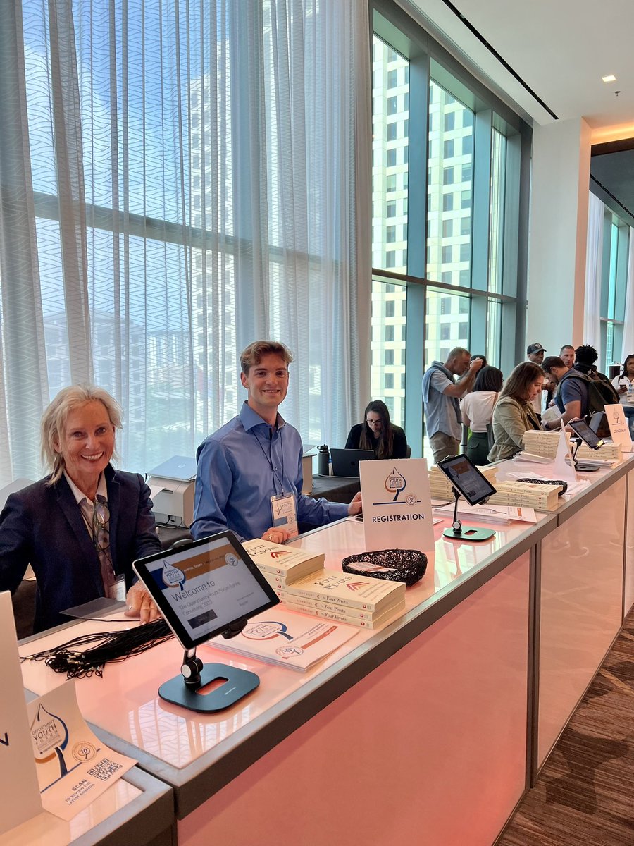 AspenFCS's tweet image. We are excited to kick off Day 1 of the #OYF Cross-Site Convening 2023. Happening now in Austin, Texas!

We welcome our network’s national, state, and local community partners, youth leaders, organizers, and artists as we convene in-place. 

Stay tuned for more updates this week!