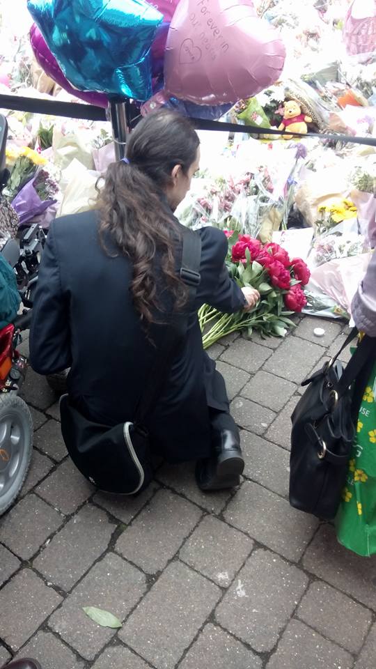 Today Cross Street remembers the victims of the 22 May 2017 Manchester Arena bombing. We hold in our prayers all affected by hatred and violence, and will continue to pray and work towards a compassionate, safe world for all.

Photo: Laying flowers in St Ann's Square