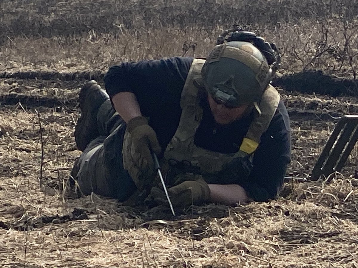 Gia_Santos_'s tweet image. A series of photos I took of @officialSOLI EOD team of deminers in the Kharkiv region March-April 2023. 

#demining #EOD #Kharkiv #UkraineRussiawar