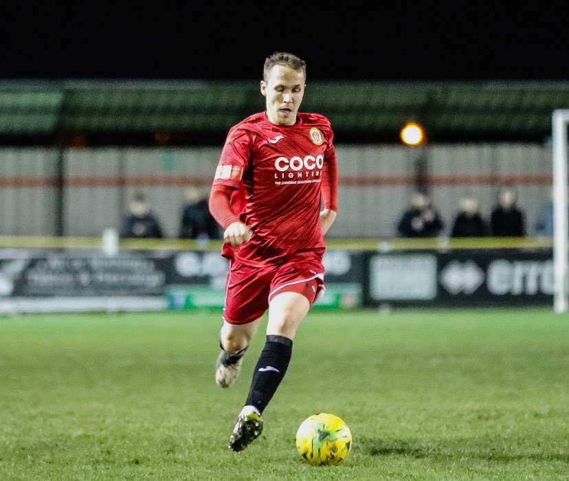 Name: Harry Norman
Age: 26
Position: CM 
Location: Chigwell 
Previous Clubs: Ramsgate Fc, Heybridge, Coggeshall Town, Stanway, Witham

Level looking for: Step 4/5