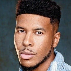 dyingscribe's tweet image. The funniest change in my opinion is how jokes about Canadian Healthcare used to be about how amazing it was and now it's just code for