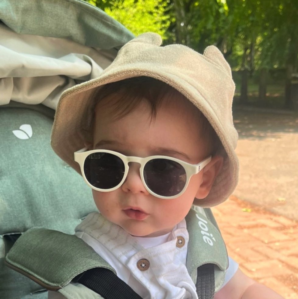 SueR14's tweet photo. Little man rockin’ his #babiators 💙 https://t.co/sfrszXCXJ5