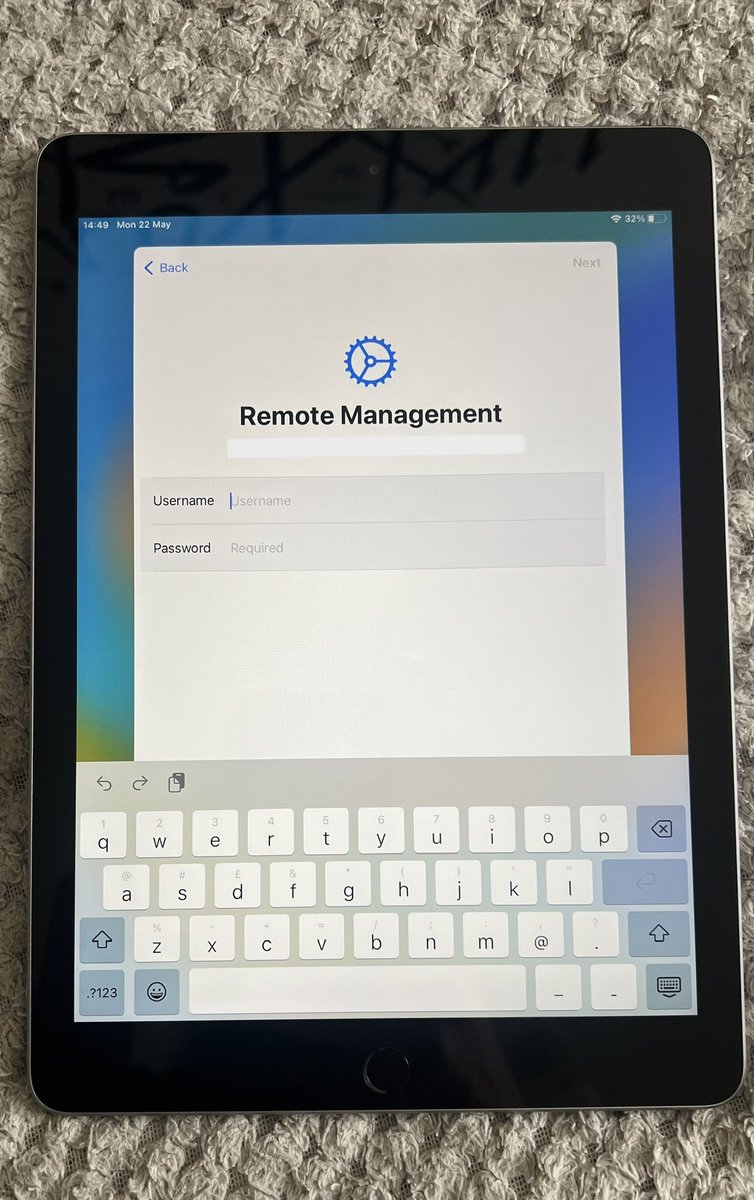 modeofmyown's tweet photo. After purchasing an ex-corporate iPad from a company I was able to go from: ‘Remote Management’ lock to ➡️ NO lock 🔓 .. a big shoutout to @icloud_helper after watching some of the content in his channel i was able to do a full MDM removal check out ⤵️

 https://t.co/w5IUyyhid6 https://t.co/p2DZSRaYNY