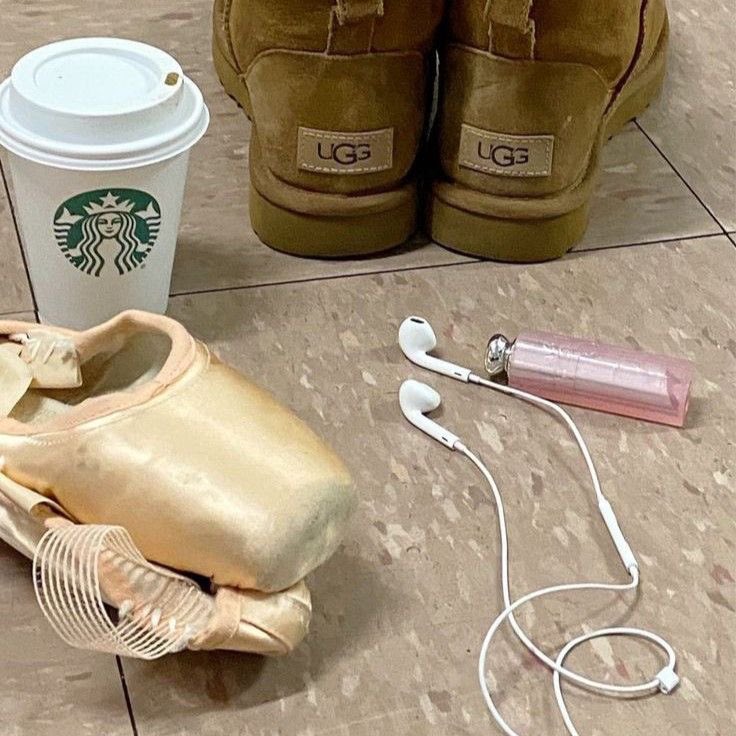 ⠀     ⠀⠀⠀      
⠀⠀ ❛  #𝖱𝗈𝗎𝗍𝗂𝗇𝖾𝗨𝗚𝗔 🩶

    ⠀⠀⠀