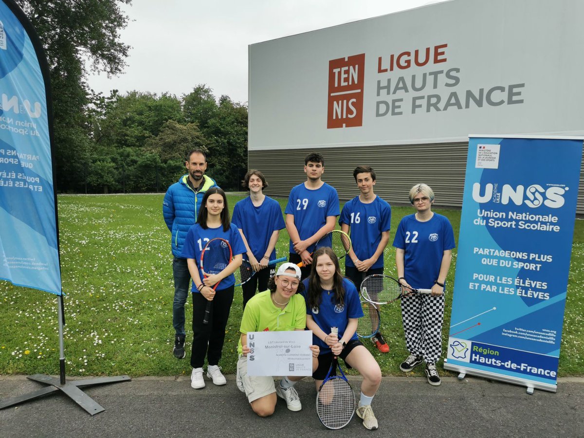 Les eleves de LDV défendront leur chance au Championnat de France de tennis UNSS à Marcq en Baroeul (59) mardi 23  et mercredi 24 mai.
On est avec vous les champions  ! <a href="/acclermont/">Académie de Clermont-Ferrand</a> <a href="/DSDEN_43/">DSDEN de Haute-Loire🇫🇷</a> <a href="/unss/">UNSS_National</a>