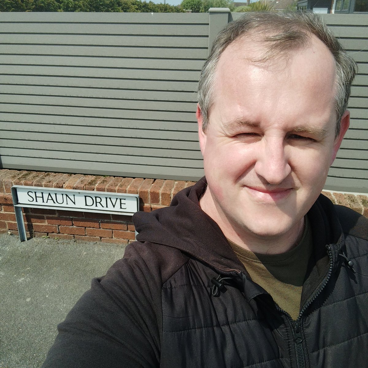 ShaunFarrelly's tweet image. Having a not so common first name, I didn't think there would be any street names with my name in it. Turns out, there are only two UK streets with Shaun in it and they're both in the same area.

#Shaun #StreetName #StreetSign #Rhyl #Denbighshire #NorthWales