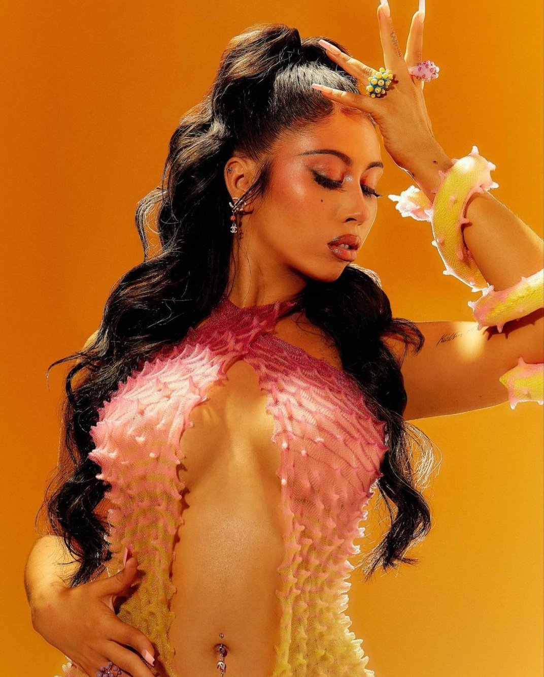 Kali Uchis Charts on X: Kali Uchis becomes the third female latin artist  to have a song with 900 million streams on Spotify history.  t.cosVfyEugmV9  X