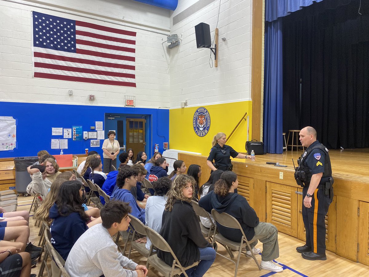 lh_CentralMS's tweet photo. Thank you to the Long Hill Township Police Department that visited today.  Today they led a cyberBullying awareness assembly for 6th grade &amp; an alcohol and prescription drug awareness assembly for 7th &amp; 8th grade.  #longhillpride https://t.co/jwGGuxm0T6