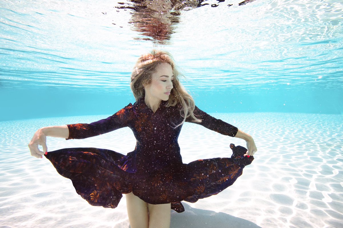 Fox10Danielle's tweet image. Tomorrow on AZAM @8 my story with @Flashpool Hope you can tune in! #talkingstickresort #wavepoolparty @FOX10Phoenix