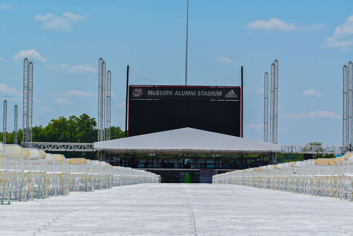 UMassAmherst's tweet image. Commencement week is here and venue preparations are underway at #UMassAmherst! 

☀️ Friday, May 26, 2023
🕘 9:00 a.m.
🏈 McGuirk Alumni Stadium 

🔗 More information about Commencement 2023 schedule and programming can be found here: umass.edu/commencement/

#Commencement2023