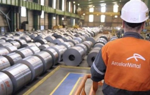 AhotsaInfo's tweet image. [KOMUNIKATUA] LAB: "Betikoek betikoekin lan baldintzak ezarriko dituen Akordio Marko eskas bat inposatu diete Euskal Herriko Arcelorreko lantegiei" 
ahotsa.info/edukia/lab-bet… 
@LABsindikatua