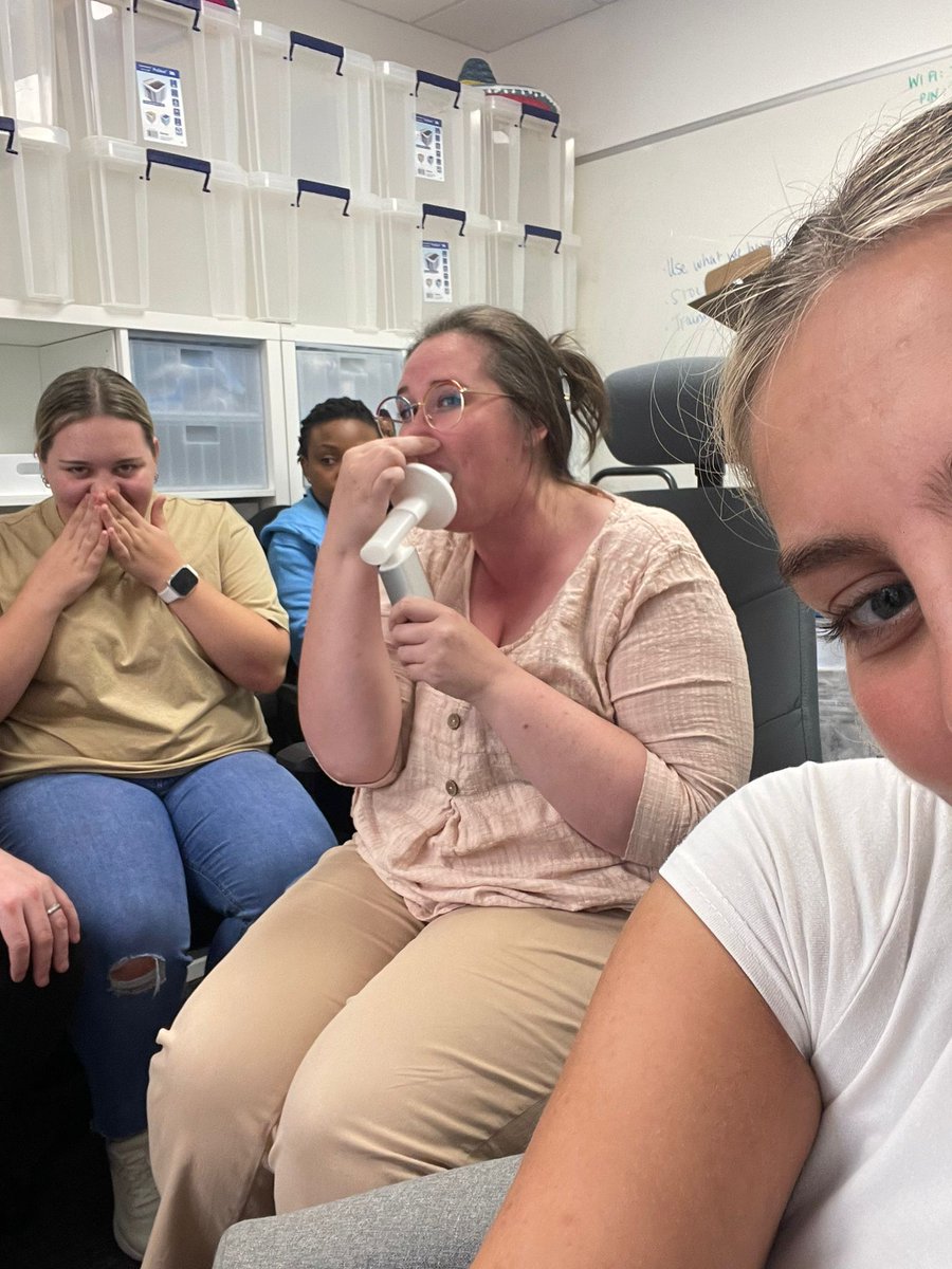 JVintis's tweet photo. #NGPSStudentNurseProject
π€£ got to love it when one of the amazing #StudentNurse team send this very flattering photo in the group chat!
Me, testing out the new spirometry device π«£ https://t.co/S0od3Hyaa1