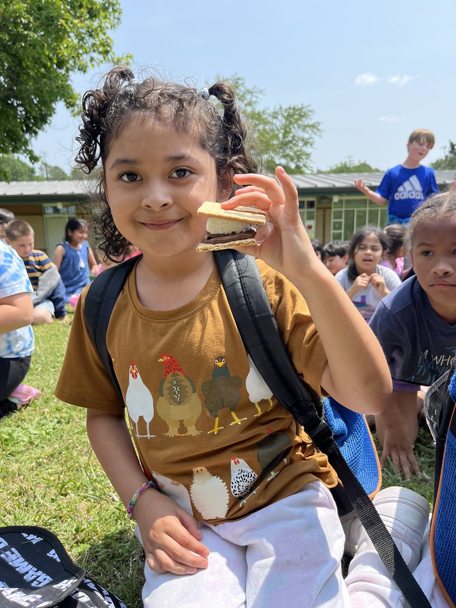 2ndGradeChronicles tweet media