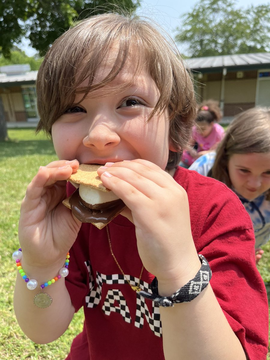 2ndGradeChronicles tweet media