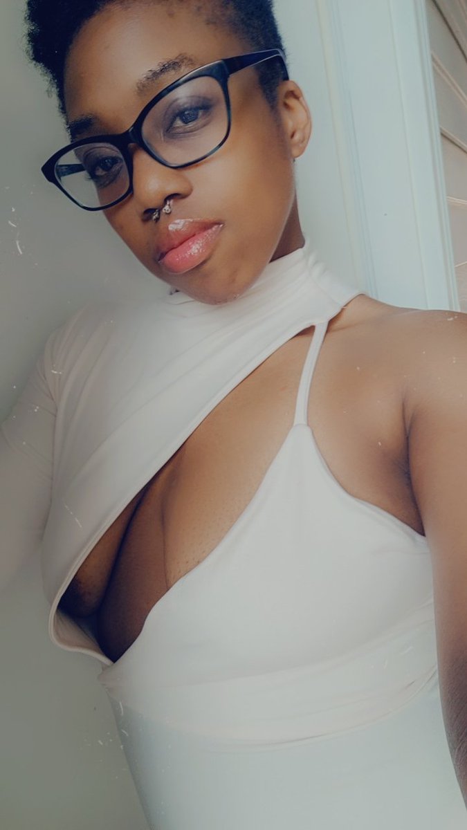 MSBossGemini's tweet photo. A baddie birthday
#31andcounting #baddie #slimthicc https://t.co/SyyodqrOAs