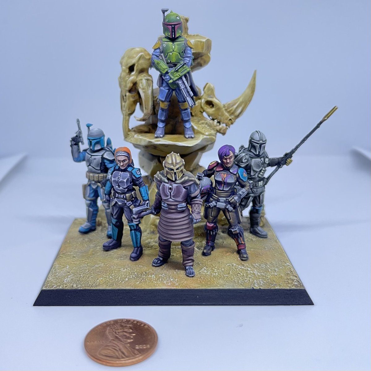 Nobleclonetroop's tweet photo. Printed and painted up this little one based on the artwork by L. Jason Queen I have on my wall!
Also inspired by @JonNinas Vampire diorama Golden Demon entry

#art #miniature #miniaturepainting #miniatureprinting #starwarsminiatures #starwarslegion #starwars #starwarsart #fanart https://t.co/9eejlgOb0S