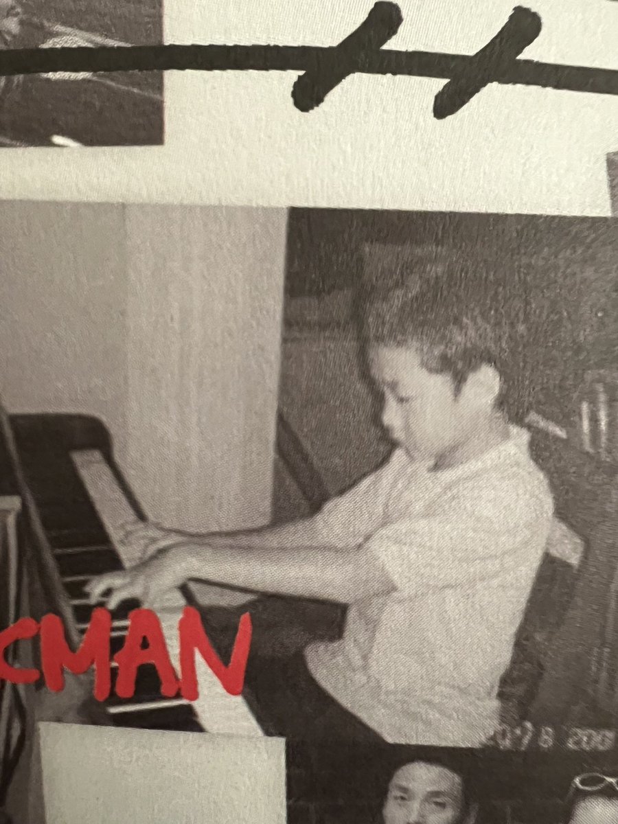 golflefleur's tweet photo. scamming the first page of the i am NOT album and… devastation is surging through my body https://t.co/eR0svzUdcb