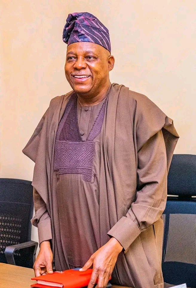 CrownprinceCom2's tweet photo. God who disgraced Goliath in the days of David shall disgrace Bola Ahmed Tinubu and Shettima by #May29
Like,Retweet and Claim it before u skip..

#Missing6Trillion/At 22/INEC/Supreme Court/Davido https://t.co/T3ItoKaw88