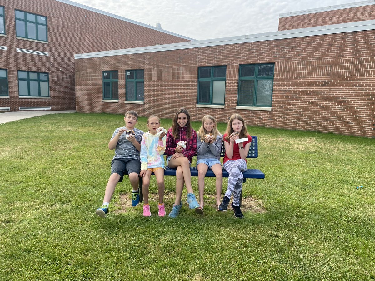 Our Stallion Star Readers celebrated their hard work today. These students were dedicated to logging their reading all year long. We are proud of our student dedication!