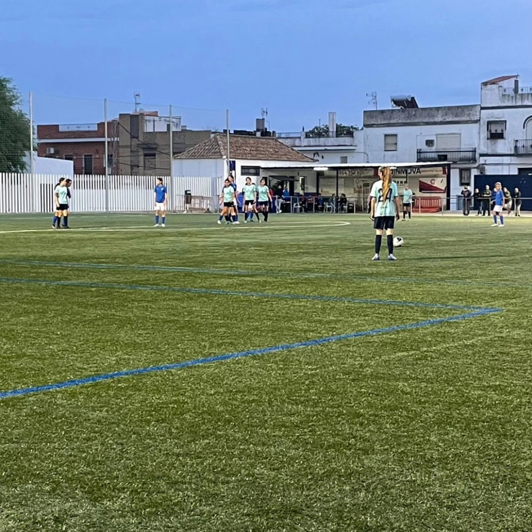 INFANTIL "A"

Nuestras infantiles siguen preparandose para la recta final de la competición el próximo sábado.

Gracias al @alcaladelrioclubdefutbol por recibirnos hoy en su casa.

<a href="/joseewaa11/">Jooseewa</a> 
@bisbipesca