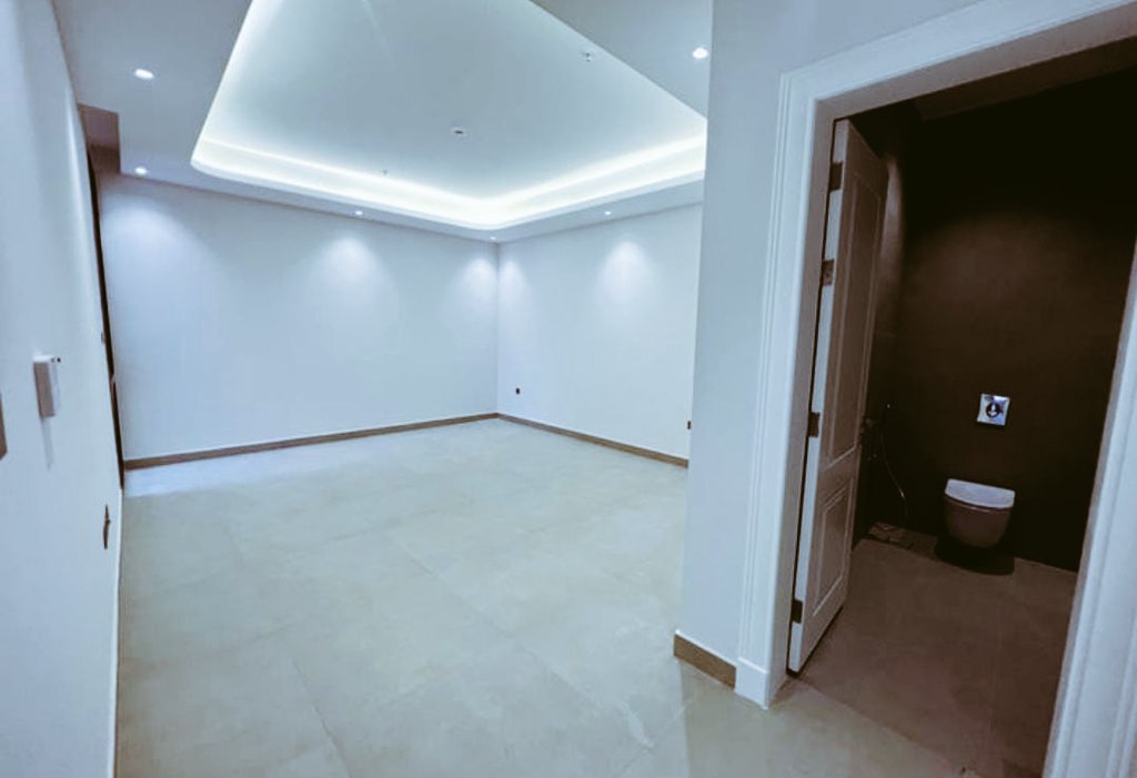 أفخر شقق تمليك في أرقى أحياء العاصمه صنعاء وبأسعار مناسبة تتناسب مع إمكانياتك با الدفع الكاش والتقسيط دفع 20% فقط والباقي تقسيط 36 شهر تتوفر معنا جميع المساحات وبأسعار مناسبة جدآ 
للتواصل والإستفسار يرجى التواصل على الرقم
770329119