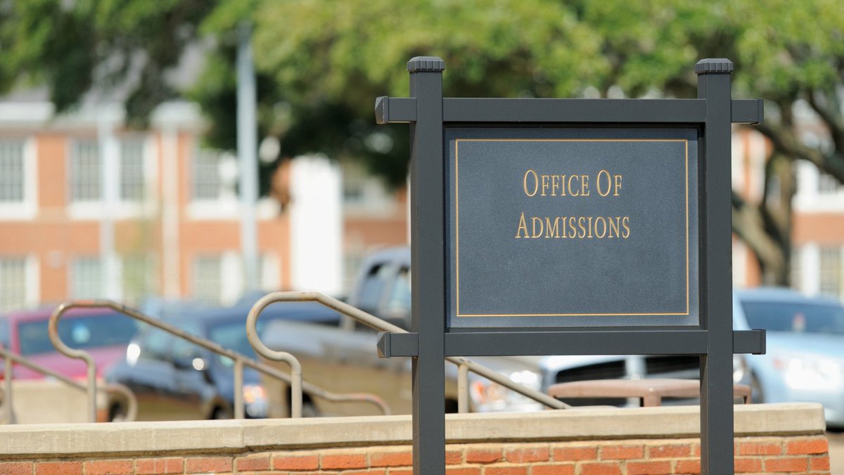 GetSet (@getsetlearning) on Twitter photo RT <a href="/insidehighered/">Inside Higher Ed</a>: This week in Admissions:
🎓 ✌️ The Students Who Aren’t Coming
🔨🧑🎓 How Iona Built Its Freshman Class
Read ➡️ bit.ly/43fJfF6
📧 Subscribe to receive weekly #HigherEd #Admissions updates directly to your inbox ➡️ … RT <a href="/insidehighered/">Inside Higher Ed</a>: This week in Admissions:
🎓 ✌️ The Students Who Aren’t Coming
🔨🧑🎓 How Iona Built Its Freshman Class
Read ➡️ bit.ly/43fJfF6
📧 Subscribe to receive weekly #HigherEd #Admissions updates directly to your inbox ➡️ …