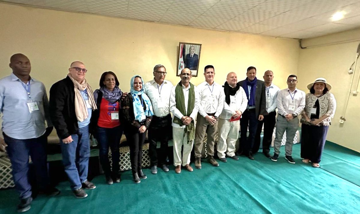 (2/5) ¡República Árabe Saharaui Democrática!

Sostuvimos reuniones con el Presidente, Primer Ministro, Ministros y delegaciones, transmitiendo mensaje del Presidente <a href="/NicolasMaduro/">Nicolás Maduro</a> de solidaridad, trabajo juntos, desarrollo mancomunado y avances en los acuerdos firmados en marzo