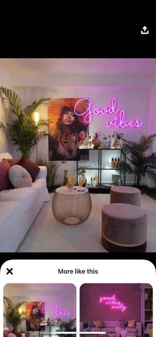 This is kind of the vision I am going for when I decorate my new camming room!!! 

I love beachy yet