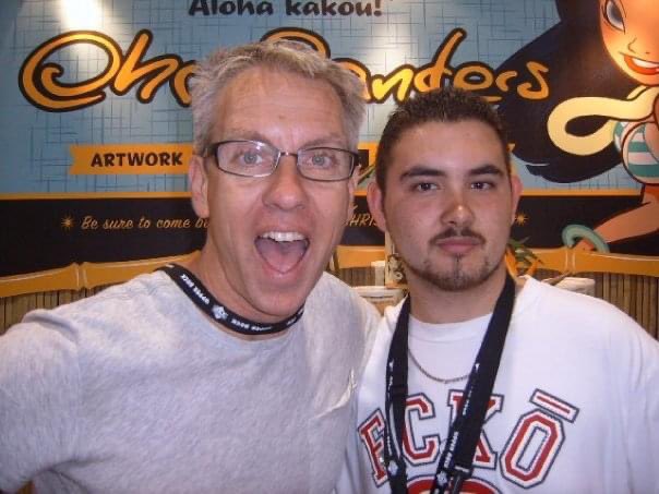 Continuing my flashback series, here’s a different convention 

San Diego Comic Con 2009

Me with Chris Sanders (creator/voice of Stitch), me with Sgt Slaughter, Peter “Chewbacca” Mayhew and big Pikachu balloon 

#SDCC https://t.co/zlpsGsLEG1