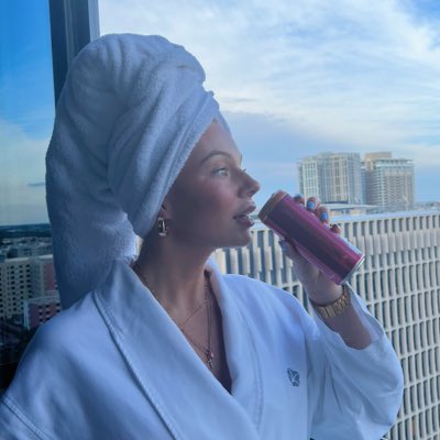 colbeyklein's tweet photo. #NewProfilePic https://t.co/WCX0gzwVGt