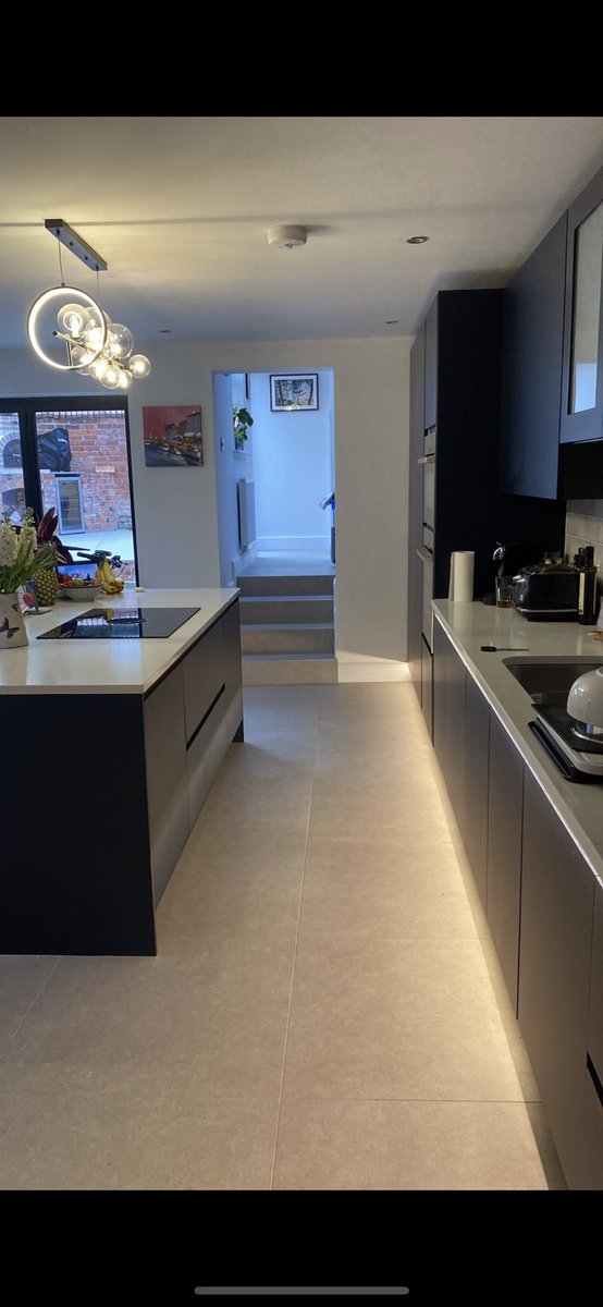 MSCElectrical's tweet photo. A kitchen extension rewire recently completed 😍 #outsidelighting #electrician #Professional https://t.co/UM0LEZKMDh