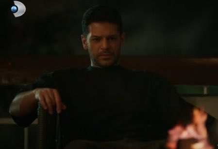 Gerçekten hayatında gördüğüm en toksik erkek 😒

#VedaMektubu