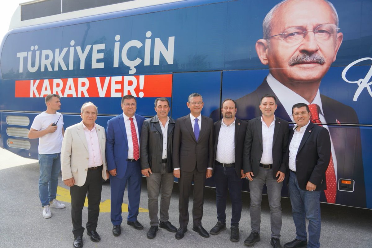 HalilMUTLU048's tweet photo. Grup başkanvekilimiz Sn. #özgürözel i Milas’ta ağırladık #kararvertürkiye https://t.co/ykFn4JRdxX