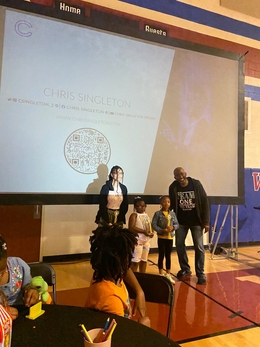 zrogers's tweet photo. What an awesome experience for our Beagle crew today! These students accepted the Superintendent’s Challenge and represented Arden Elementary as our top readers! https://t.co/BOBVQl60Wx