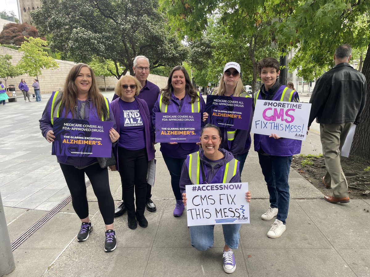 Thank you to all the advocates who rallied with <a href="/Alz_Wa/">Alzheimer's Association Washington State Chapter</a> outside of <a href="/CMSGov/">CMSGov</a>’s Seattle office for #AccessNow to FDA-approved Alzheimer’s treatments!