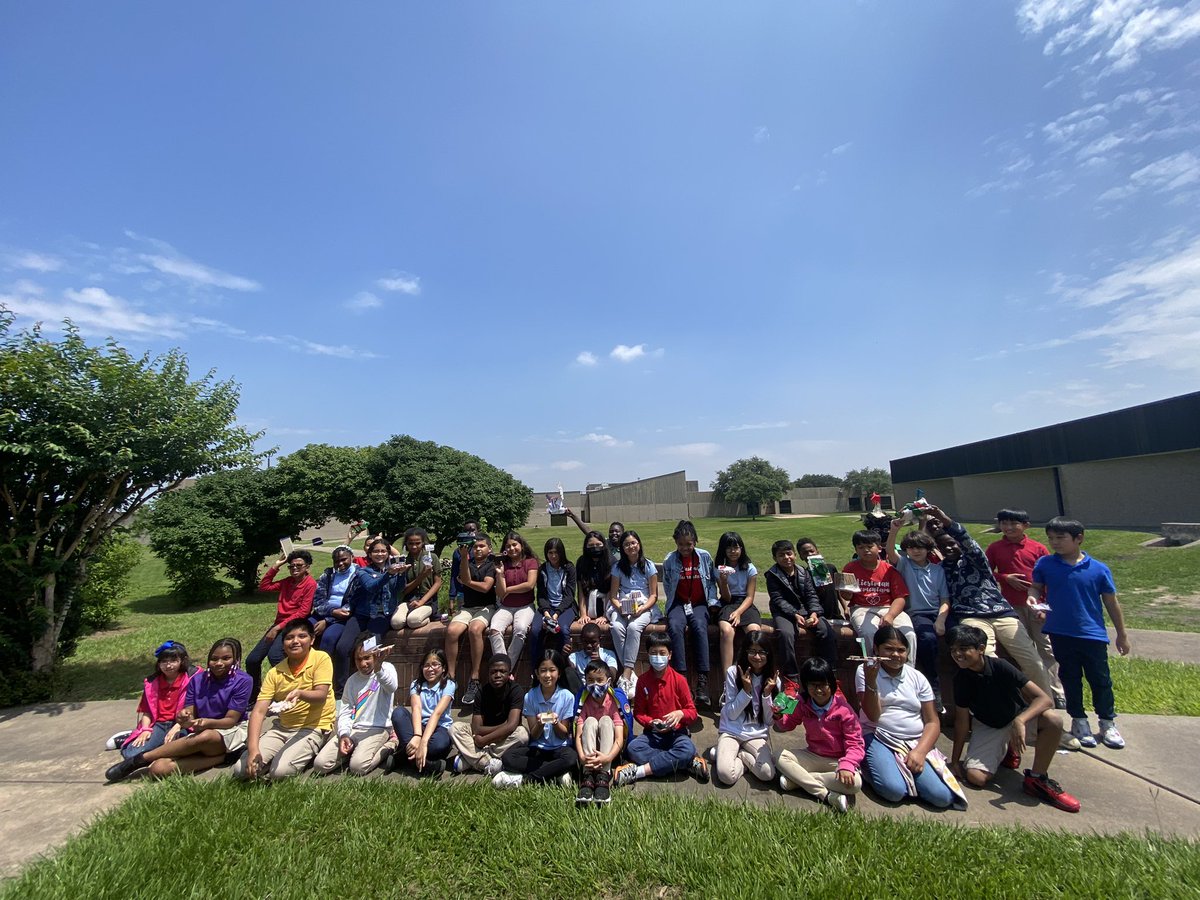 hellomisstran's tweet photo. We had a blast testing out the boats today! The students spent an entire week brainstorming and building their boats. Here are some of the ones that made it across the “ocean” ⛵️#projectbasedlearning @AliefScience @LiestmanES https://t.co/WxpM6wkqWh